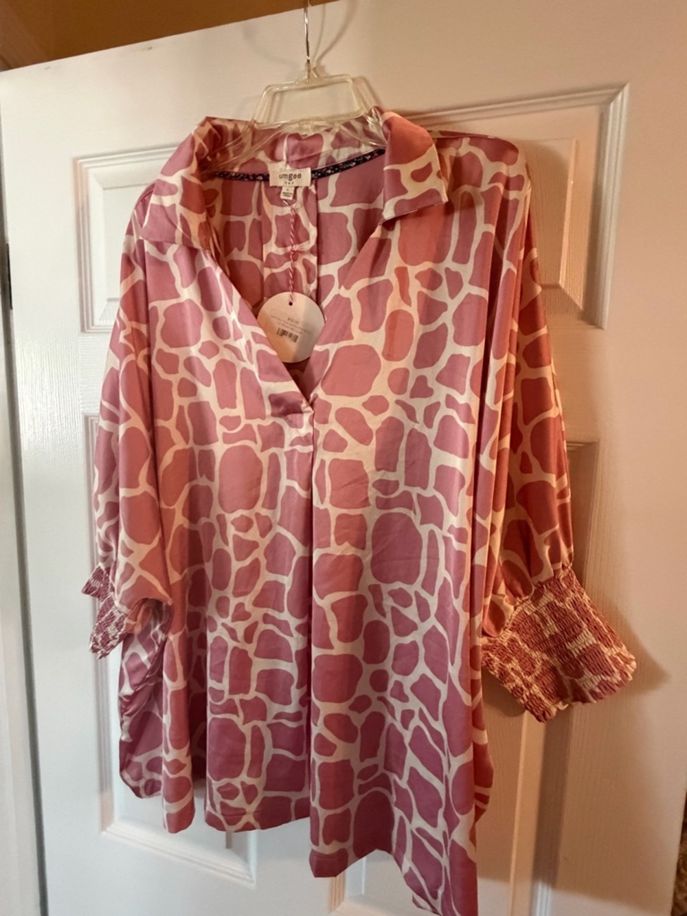 Umber Pink Giraffe-Print Blouse